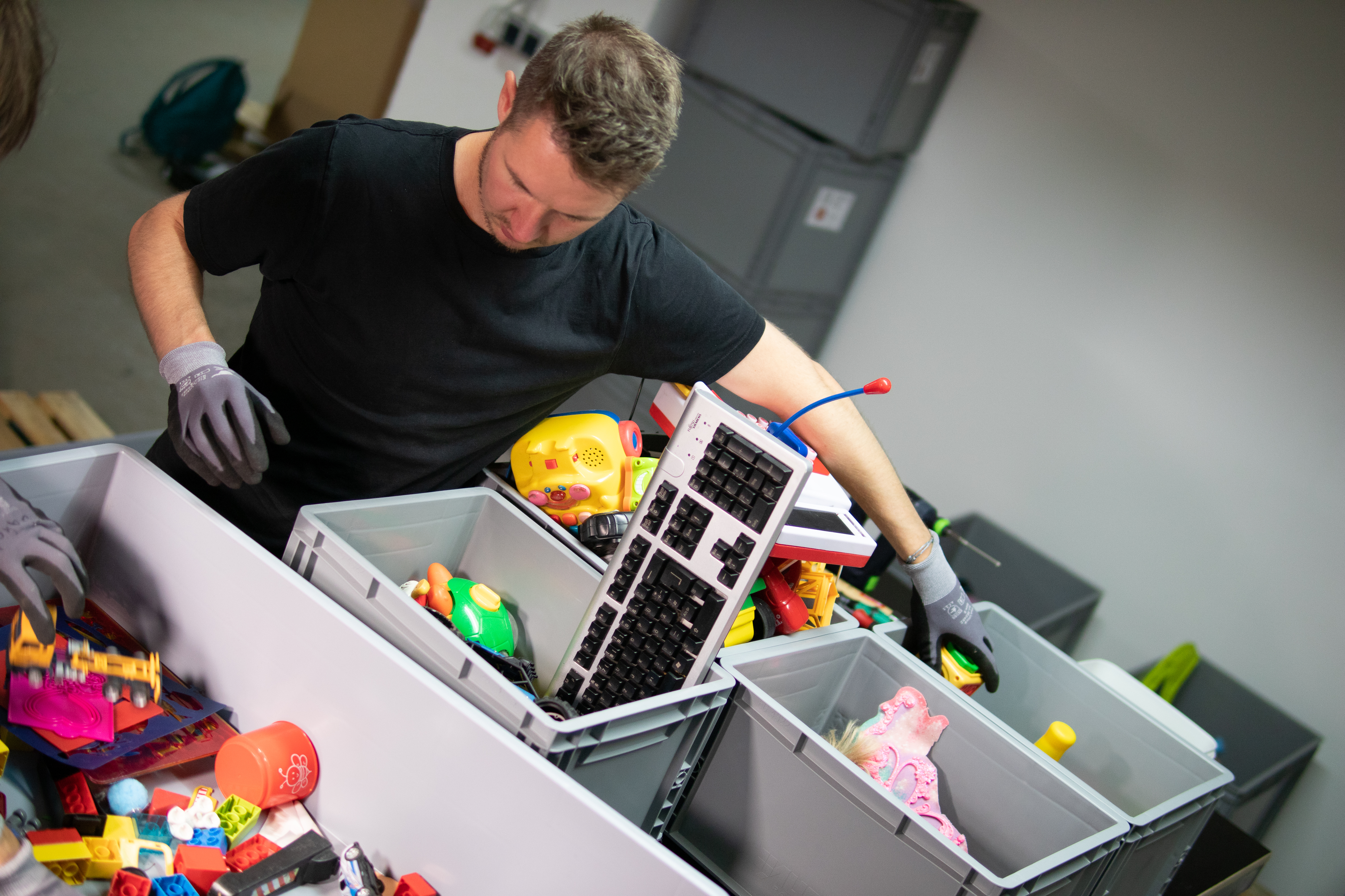 Felix sortiert Spielzeug #playback #mattel